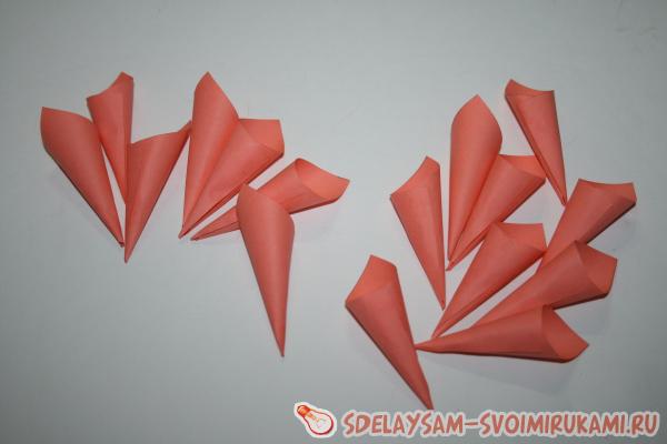 Георгина из атласных лент