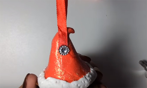 Елочка из лесных шишек