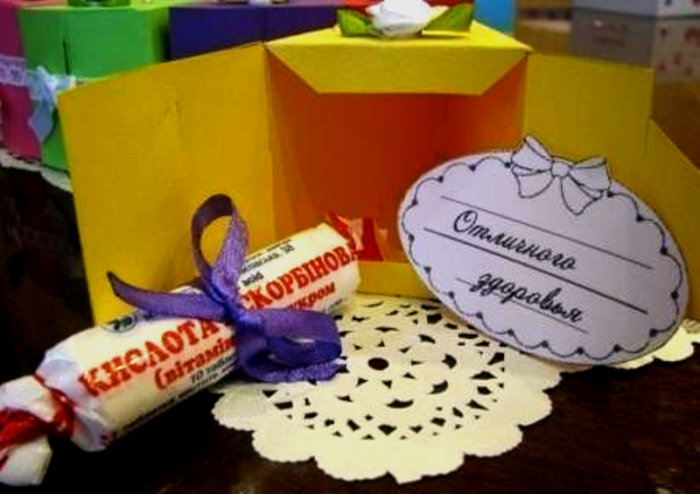 Торт из картона – самое современное поздравление