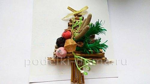 Елочка из металлизированной крепированной бумаги