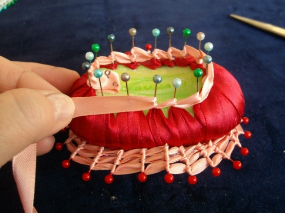 Корзинка из лент