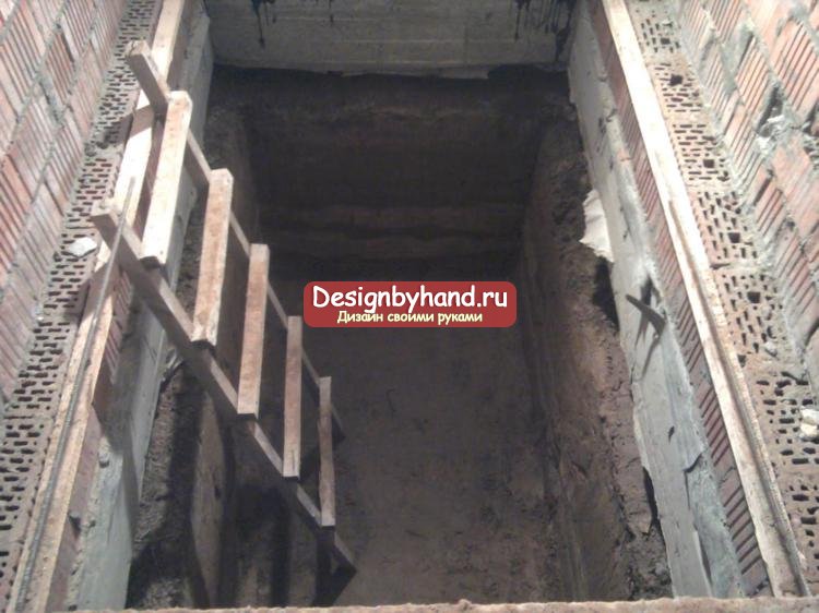Железобетонный пол над подвалом