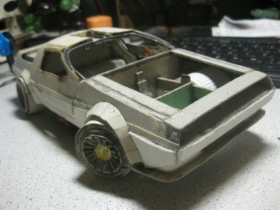 Летающий DeLorean своими руками