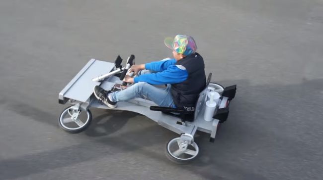 Летающий DeLorean своими руками