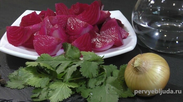 Маринованный красный лук (для канапе, салатов, бургеров и плова)