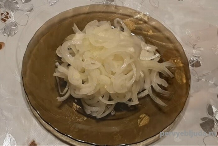 Маринованный красный лук (для канапе, салатов, бургеров и плова)