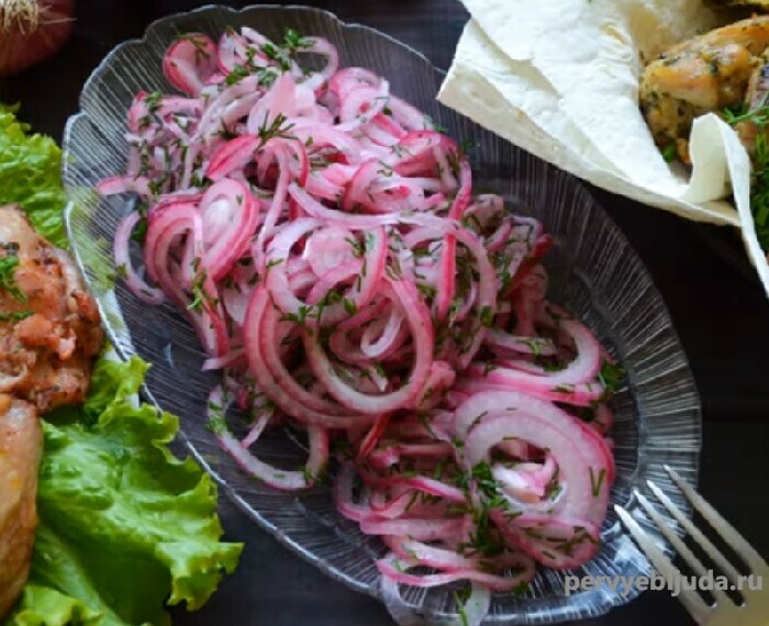 Маринованный красный лук (для канапе, салатов, бургеров и плова)
