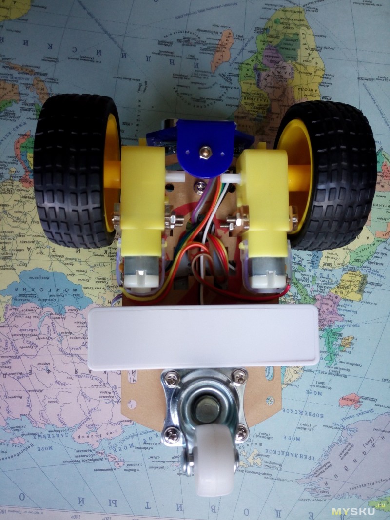 Bluetooth машинка на arduino