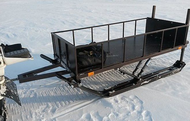 Санки из подручных материалов
