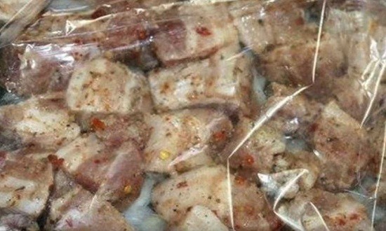 Шашлык в духовке на углях