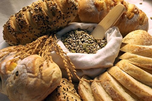 Как просто испечь домашний хлеб без хлебопечки