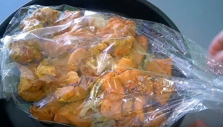 Шашлык в духовке на углях