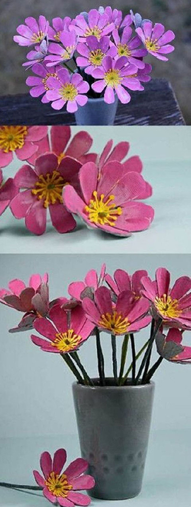 Розы из бумажного лотка для яиц