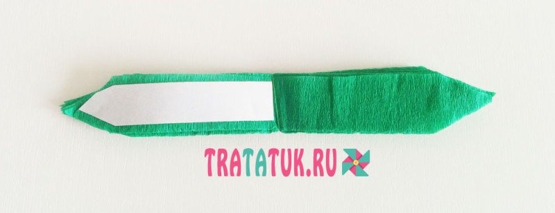 Елочка из металлизированной крепированной бумаги