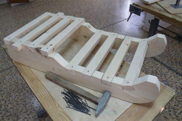 Санки из подручных материалов