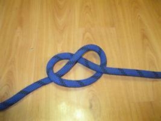 Лайфхак по быстрому развязыванию затянутых узлов