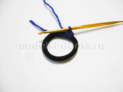 Шапочка с бантиком для малышки крючком