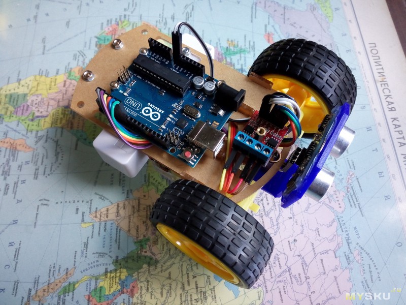 Bluetooth машинка на arduino