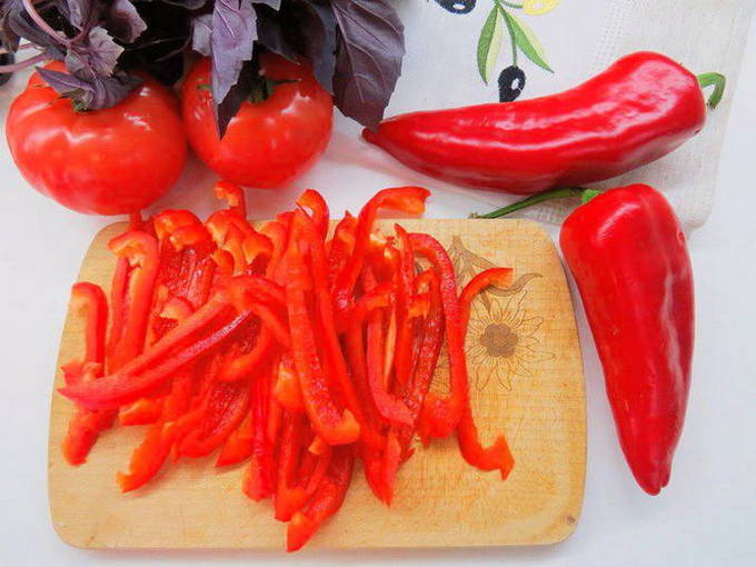 Сытный и простой рецепт салата «Мясной»