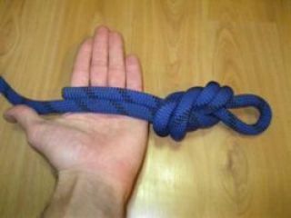 Лайфхак по быстрому развязыванию затянутых узлов