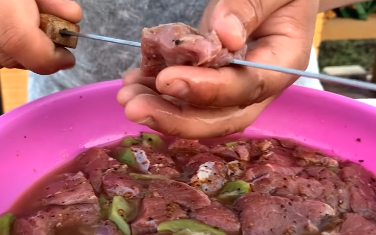 Нежнейший шашлык из говядины