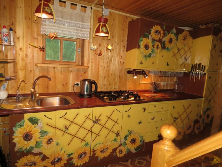 Техника кракле – реанимируем старую мебель